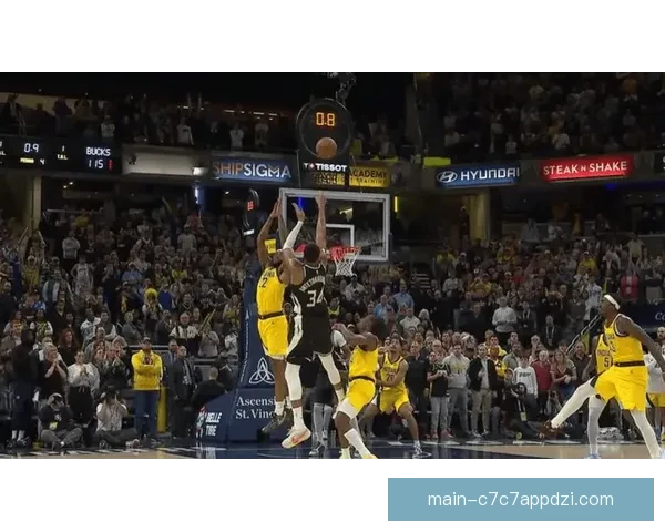 字母哥21+17+6雄鹿险胜老鹰